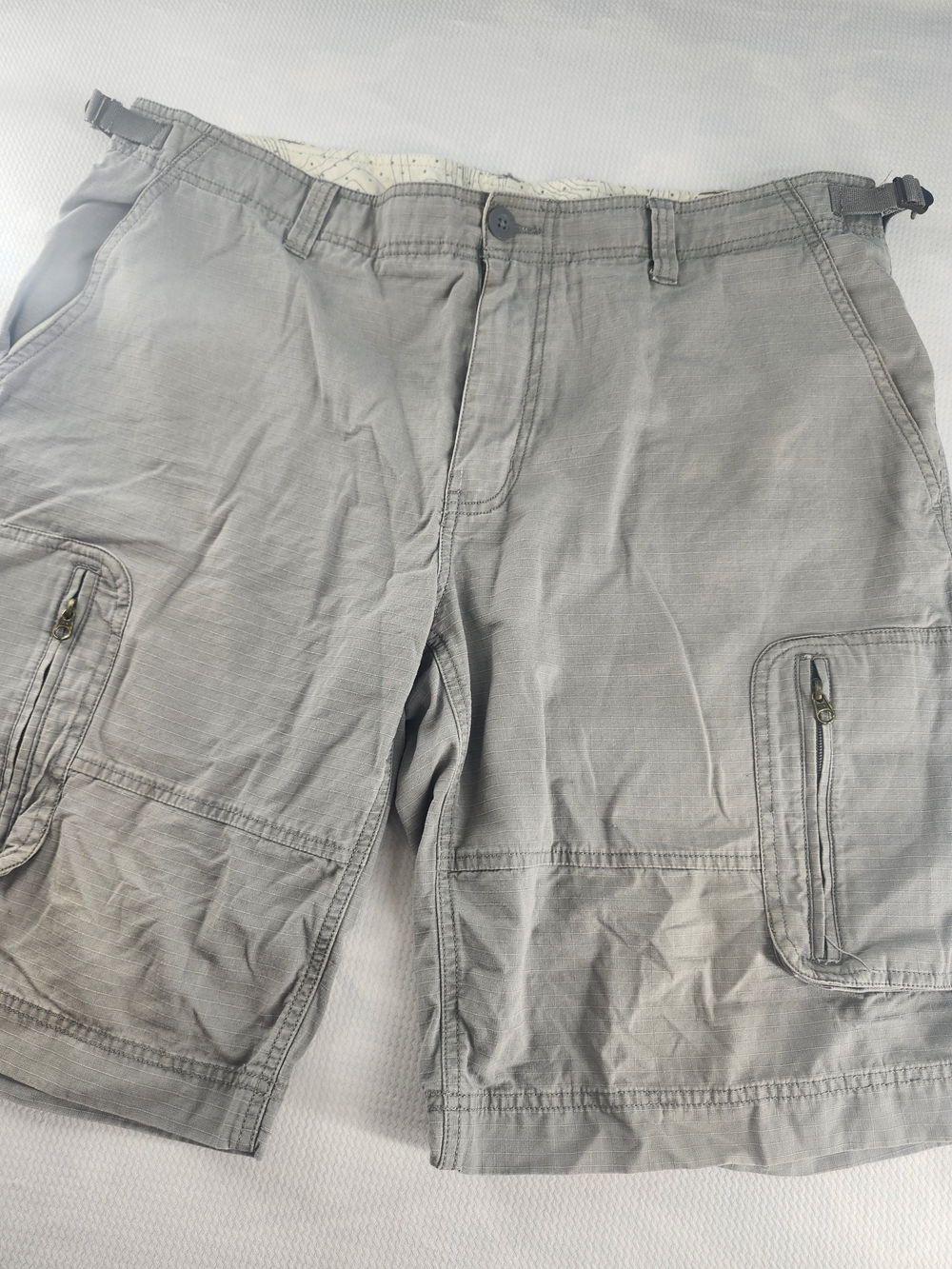 The North Face Cargo Shorts Mens 38 Gray Ripstop Cotton Pockets Button Zip